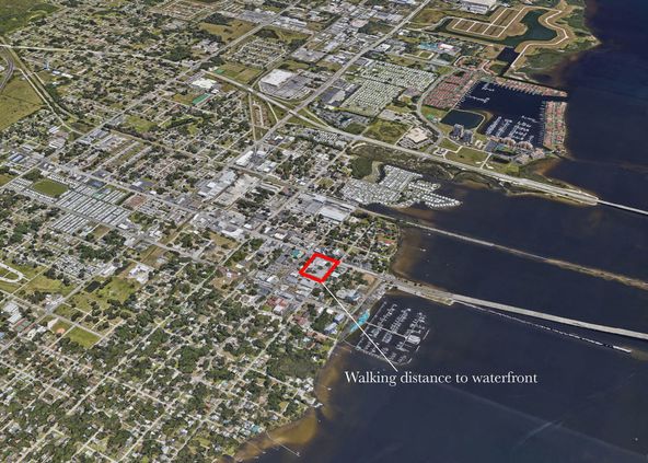 Thornton Site: 405 8th Ave W, Palmetto, FL 34221
